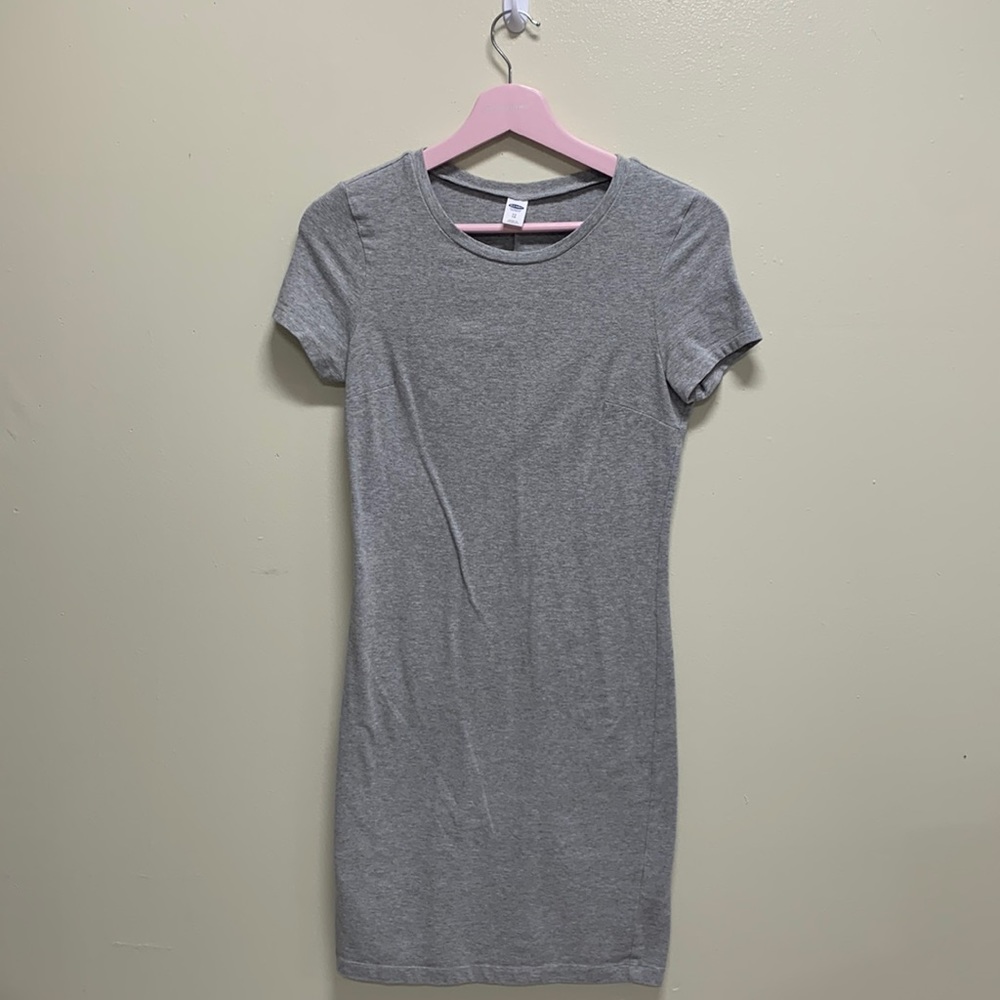 Brand new old navy soft tight tee shirt dress, grey size xs, super stretchy.
